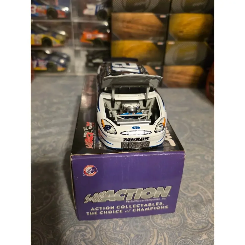 Ryan Newman #12 Alltel Rookie of the Year 2002 Taurus — 1:24 Action